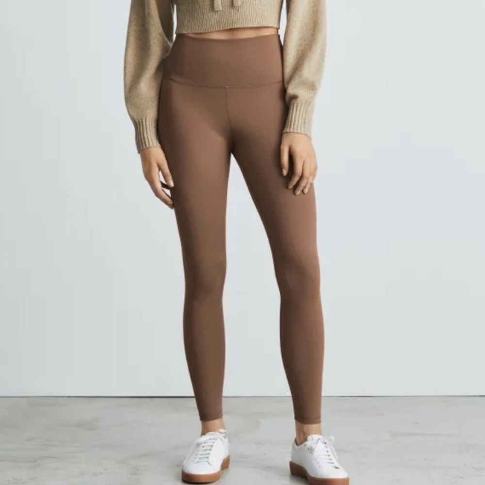 The Perform 24/7 Legging in Mocha | everlane